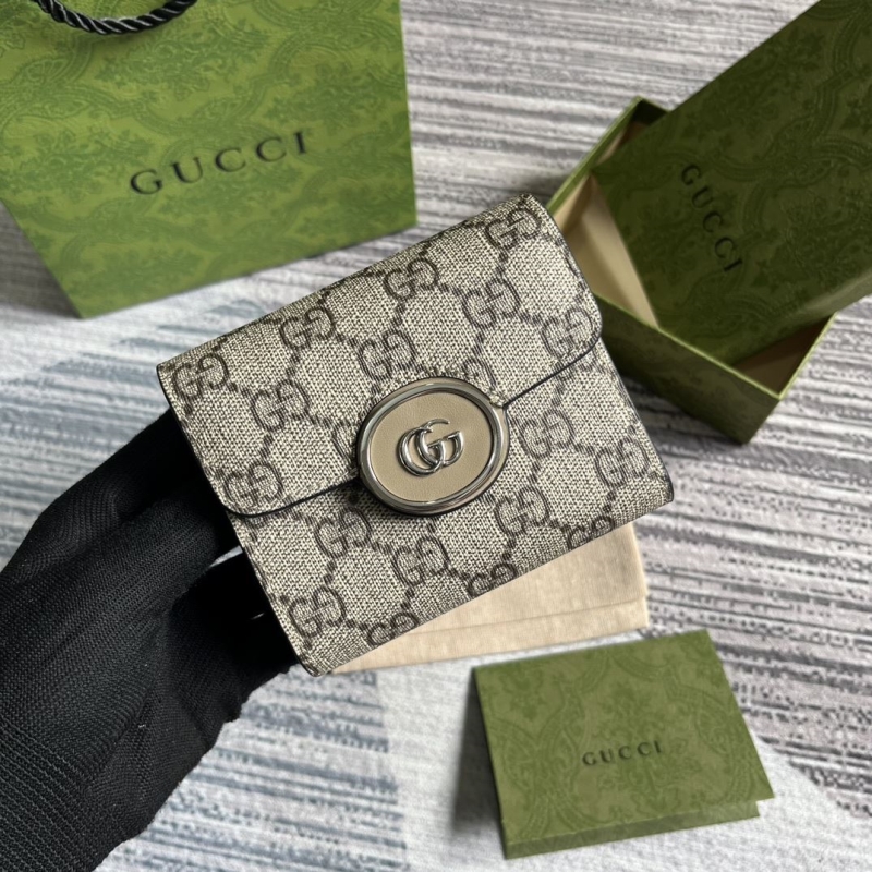 G*u*i wallets & purse
